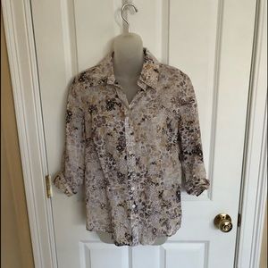 Lovely light weight Coldwater Creek blouse.